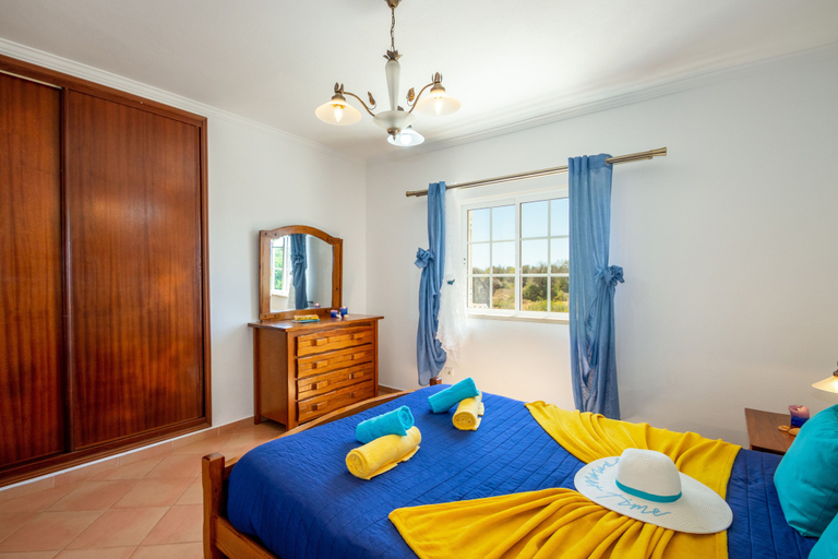 Bedroom 3, Villa Muriwai, Silves