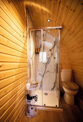 Bathroom 3, Highland & Transylvania Glamping Pod, Highland