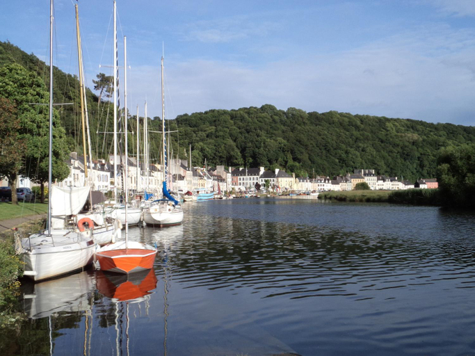 Others 4, The Studio, Finistère