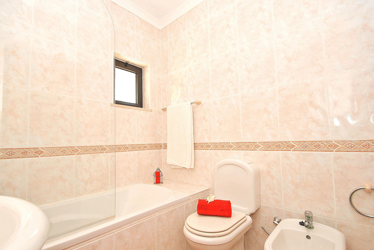 Bathroom 4, Villa Sardenha, Albufeira