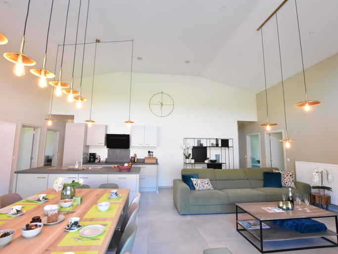 Food & Drinks, Tasteful Holiday Home in Sijsele-brugge With Garden, West-Vlaanderen