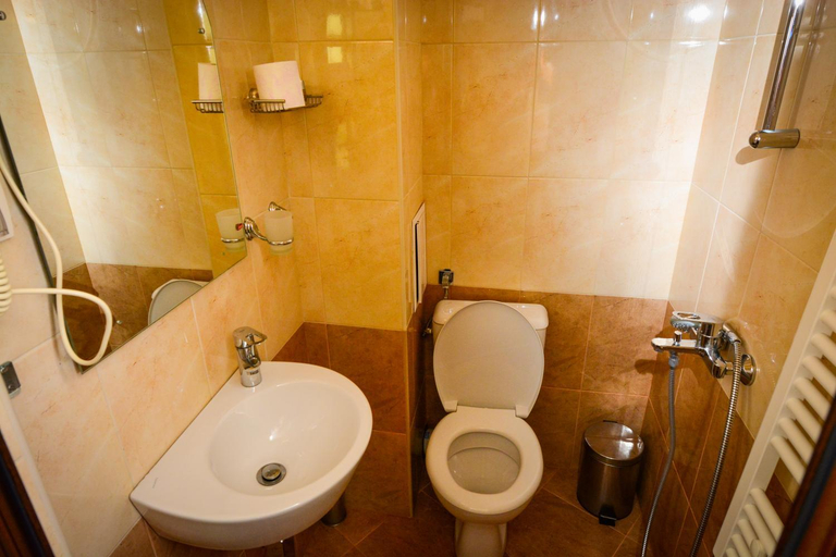 Bathroom 5, Guest house VRAZHDEBNA, Stolichna