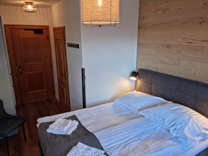 Others 3, The Lodge at Bad Gastein, Sankt Johann im Pongau
