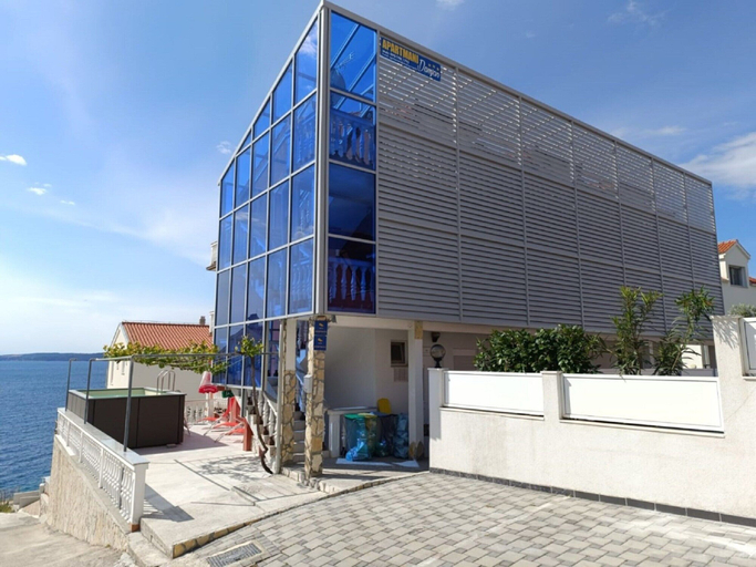Exterior & Views 2, Comfortable Holiday Home in Okrug Gornji, Okrug
