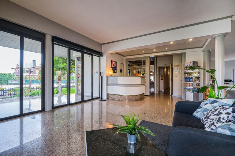 Public Area, HOTEL VITTORIA, Brescia