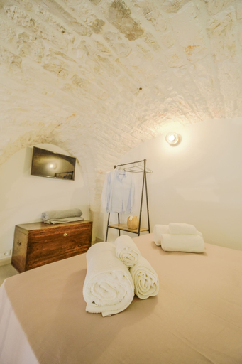 Bedroom 5, Palazzo Gentile, Bari