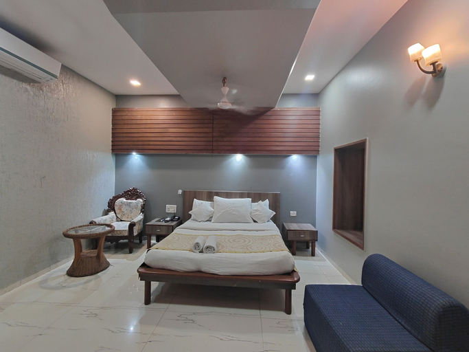 Bedroom 3, Hotel maharaja international, Sirohi