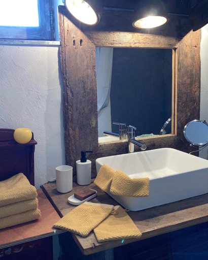 Bathroom 3, La Steveniere Gite et Chambre d'hotes, Ardèche