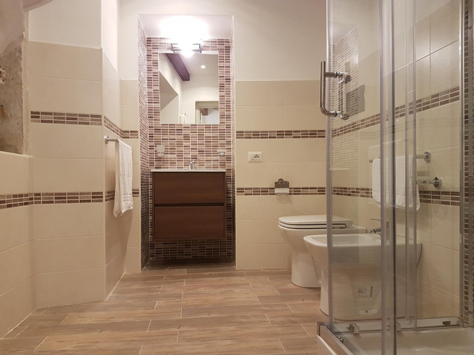 Aretusa Apartments, Syracuse