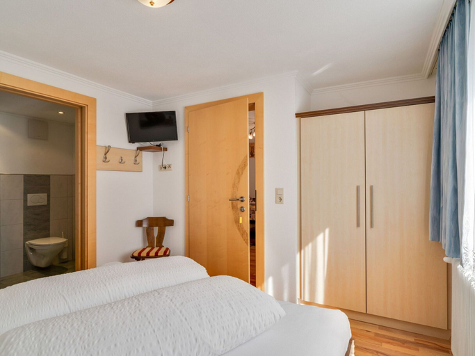 Bedroom 5, Apartment in Kappl Near Ski Lift, Landeck