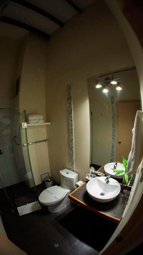 Bathroom 4, Atrium Miraflores Hotel, Lima