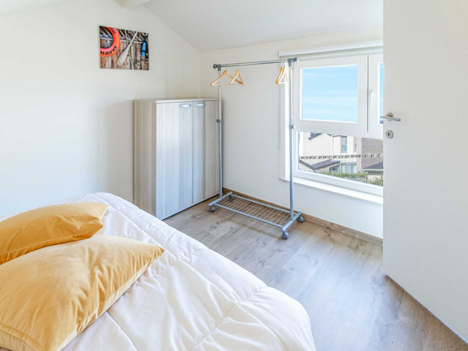 Bedroom 2, Classic Holiday Home in Westende With Terrace, West-Vlaanderen