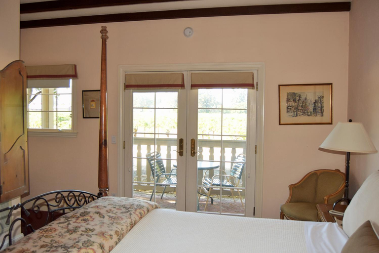 Others 5, Vineyard Country Inn, Napa