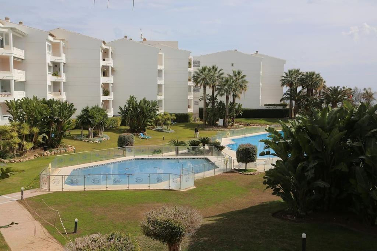 Sport & Beauty, Stylish, Spacious apartment with sea view, Málaga