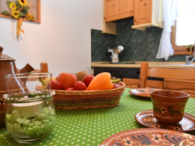 Food & Drinks, Sophisticated Holiday Home With Garden, Schmalkalden-Meiningen