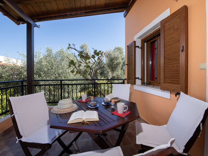 Others 5, Villa in Crete near Beach and Olive Groves, Crete