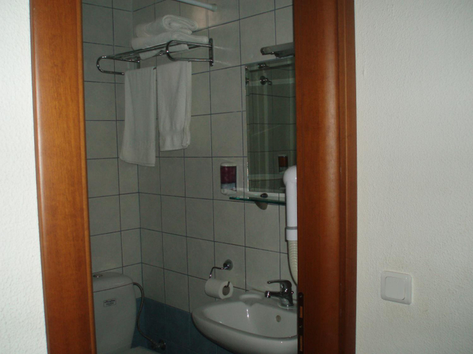 Bathroom 4, Hotel Orfeas, East Macedonia and Thrace
