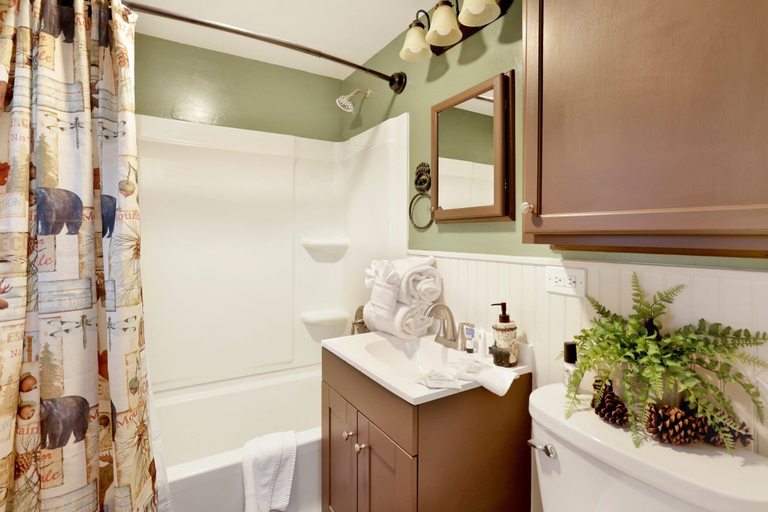 Others 5, Hidden Loft Chalet #2387, San Bernardino