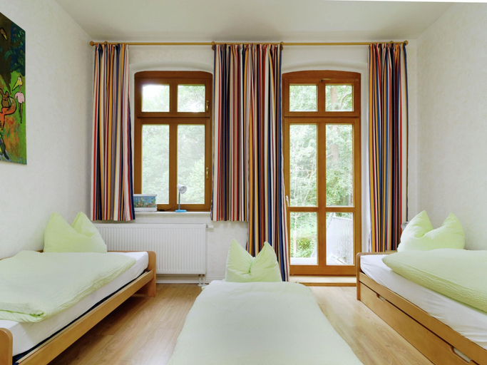 Bedroom 2, Forest Retreat Near Berlin, Oder-Spree
