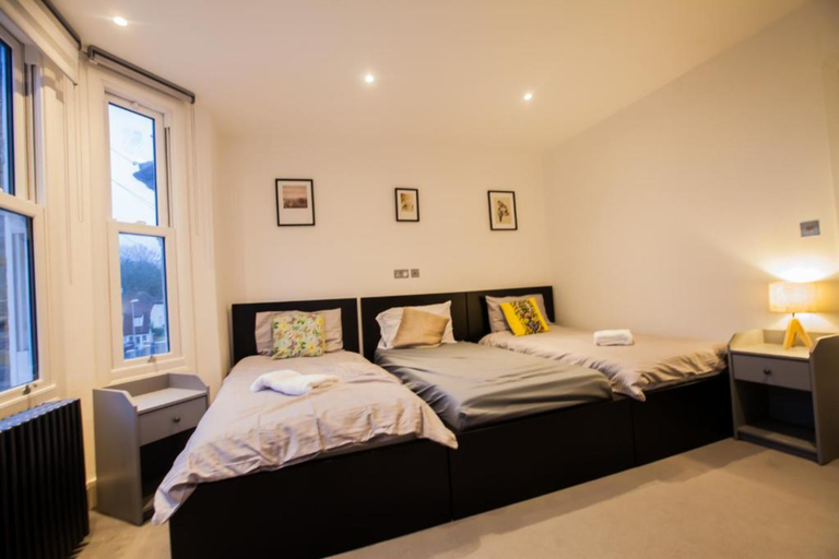 Bedroom 4, Surbiton Luxury Garden House 19A, London