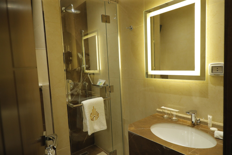 Bathroom 4, Soho Midtown Hotel, Wadi Essier