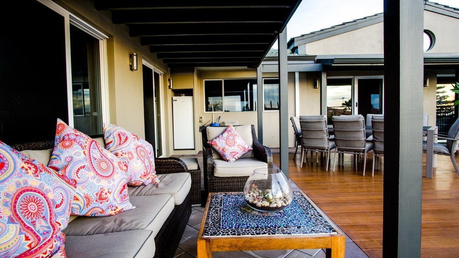 Others 5, Mullaloo B & B, Joondalup