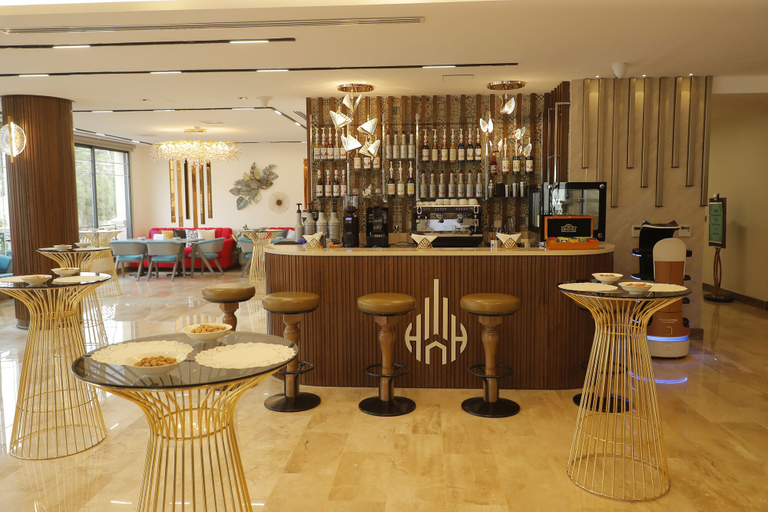 Food & Drinks 5, Soho Midtown Hotel, Wadi Essier