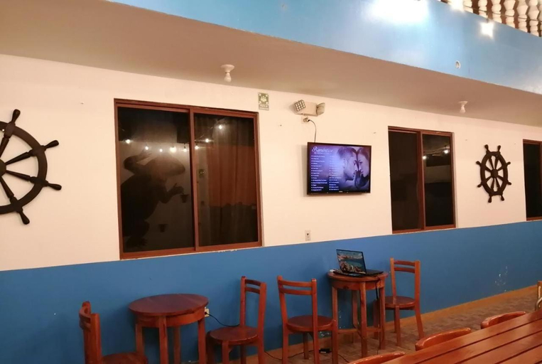 Food & Drinks 3, Hostal El Pinzon, Santa Cruz