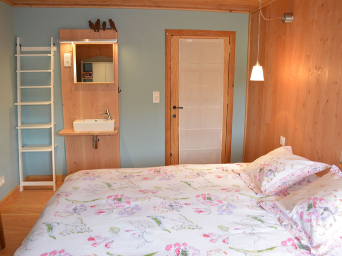 Bedroom 2, Cozy Farmhouse Near Houffalize, Luxembourg
