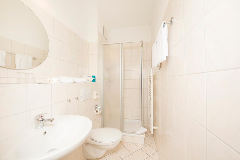 Bathroom 3, Hotel Garni Sonne, Vorpommern-Greifswald