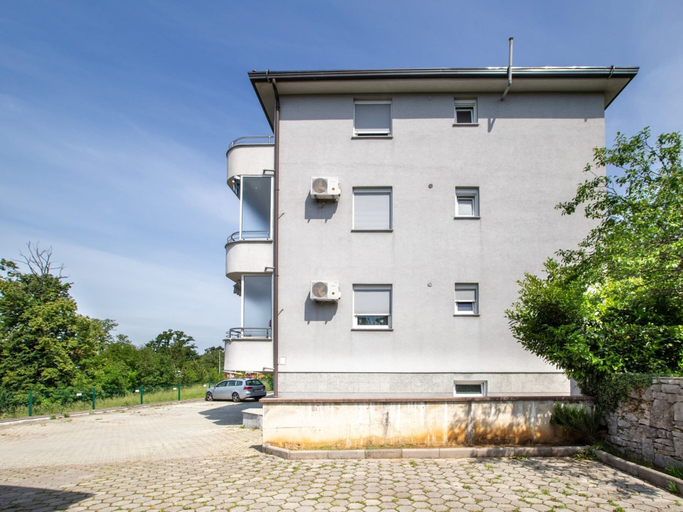 Exterior & Views 1, Modern Apartment in Viskovo With Balcony, Viškovo