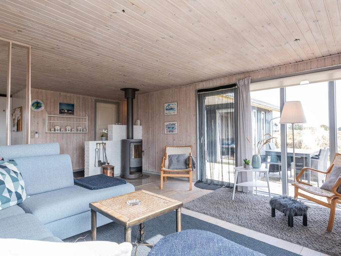 Others 5, 4 Person Holiday Park Home in Fano, Fanø
