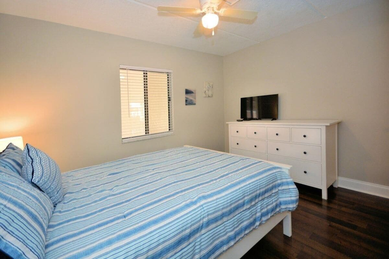 Bedroom 3, Beachside Bliss~courtyard Villa~beachside 2 Bedroom Condo by RedAwning, Saint Johns