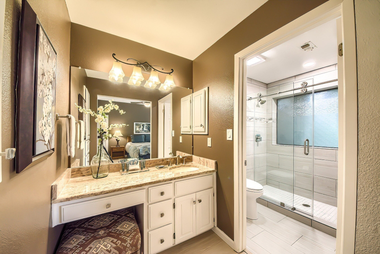 Bathroom 2, River Remedy CWC110 by RedAwning, Comal