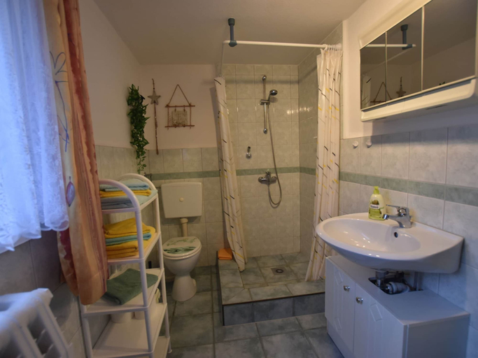 Bathroom 4, Schones Appartement am Meer in Klutz, Nordwestmecklenburg