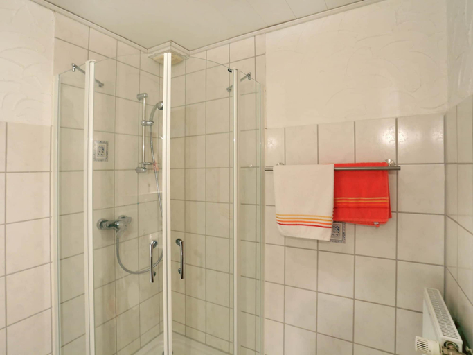 Bathroom 4, Apartment Near the ski Area, Hochsauerlandkreis