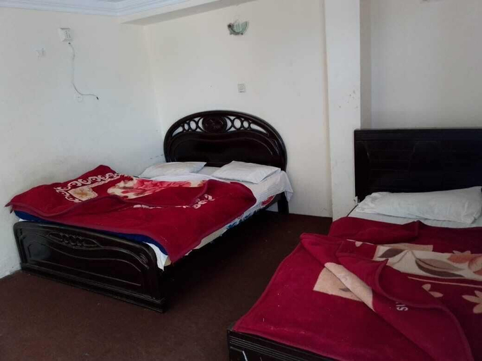 Bedroom 5, Murree Continental Hotel, Rawalpindi
