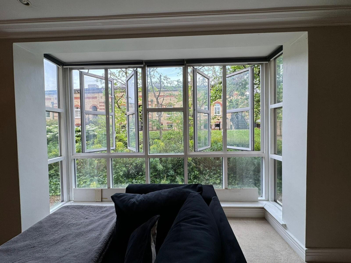 Others 5, Luxury Apartment In London - Pool Spa & Gym, London