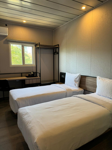 Bedroom 3, Conjioo Hotel Sumbawa Managed by MHM, West Sumbawa