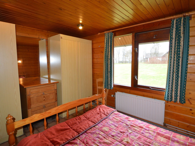 Bedroom 3, A wooden chalet located in a quiet and green, Liège