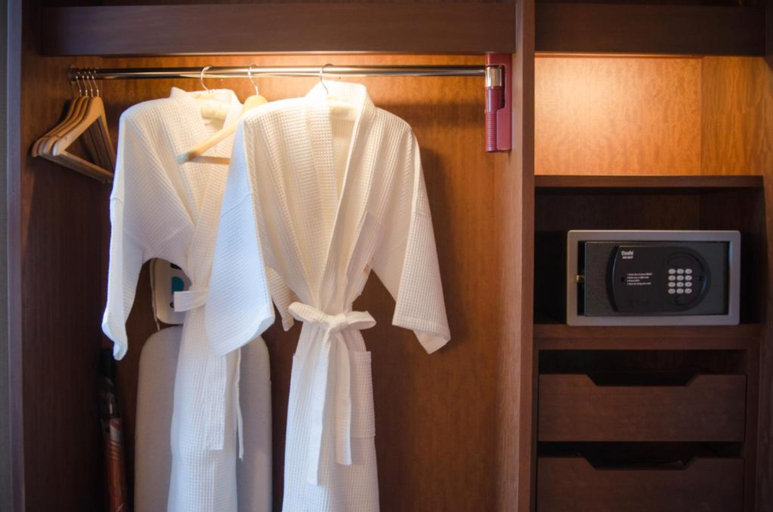 Amenities 16