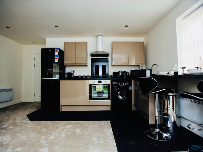 Private kitchen 5, Two Bedrooms Close to Peak District, Sheffield