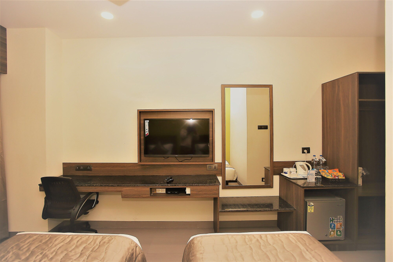Others 4, Hotel Regents, Surat