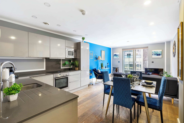 Others 4, Beautiful Canal Side Notting Hill Abode With Terrace, London
