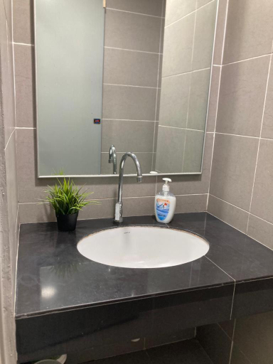 Bathroom 3, Nour Homestay KLCC View - COZY 2, Kuala Lumpur