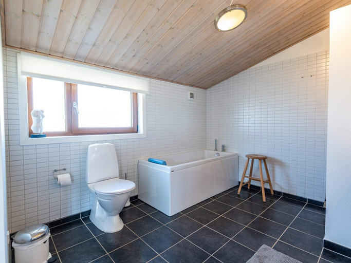 Bathroom 3, 5 Star Holiday Home in Fano, Fanø