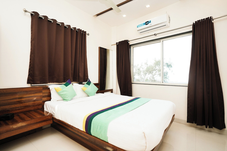 Bedroom 2, Kaizen Stays And Resto, Satara