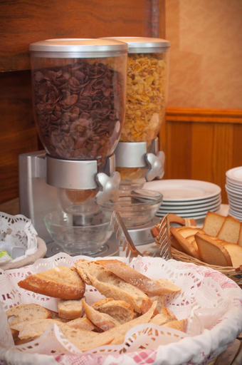 Food & Drinks 4, Hotel Moderne, Eure