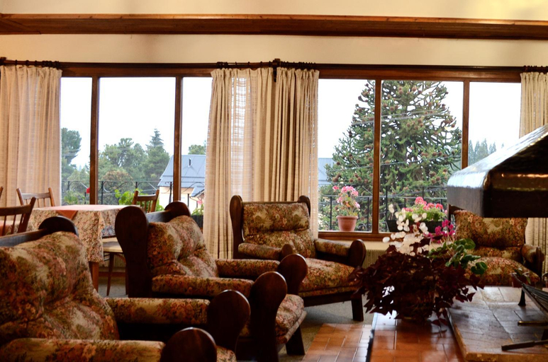 Public Area, Hosteria Guemes, Bariloche