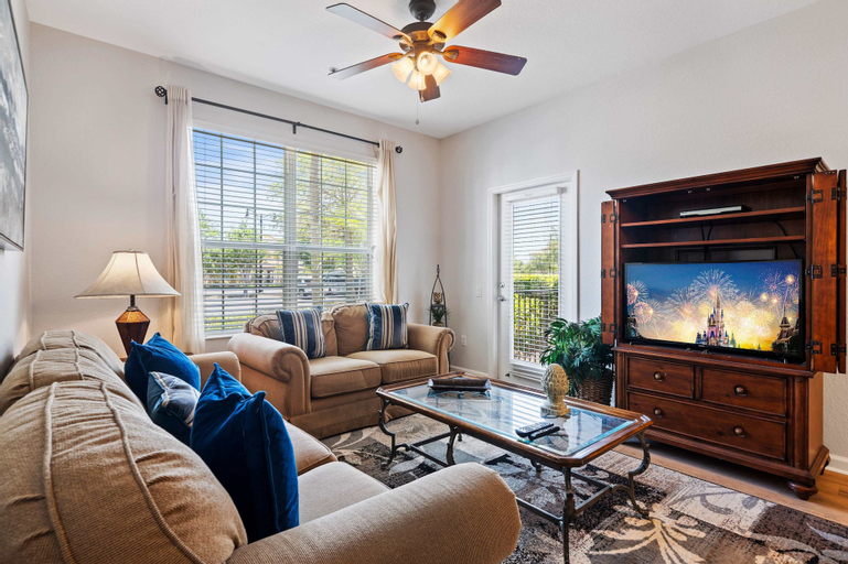 Renovated Condo by Convention Center & I-drive, Orange